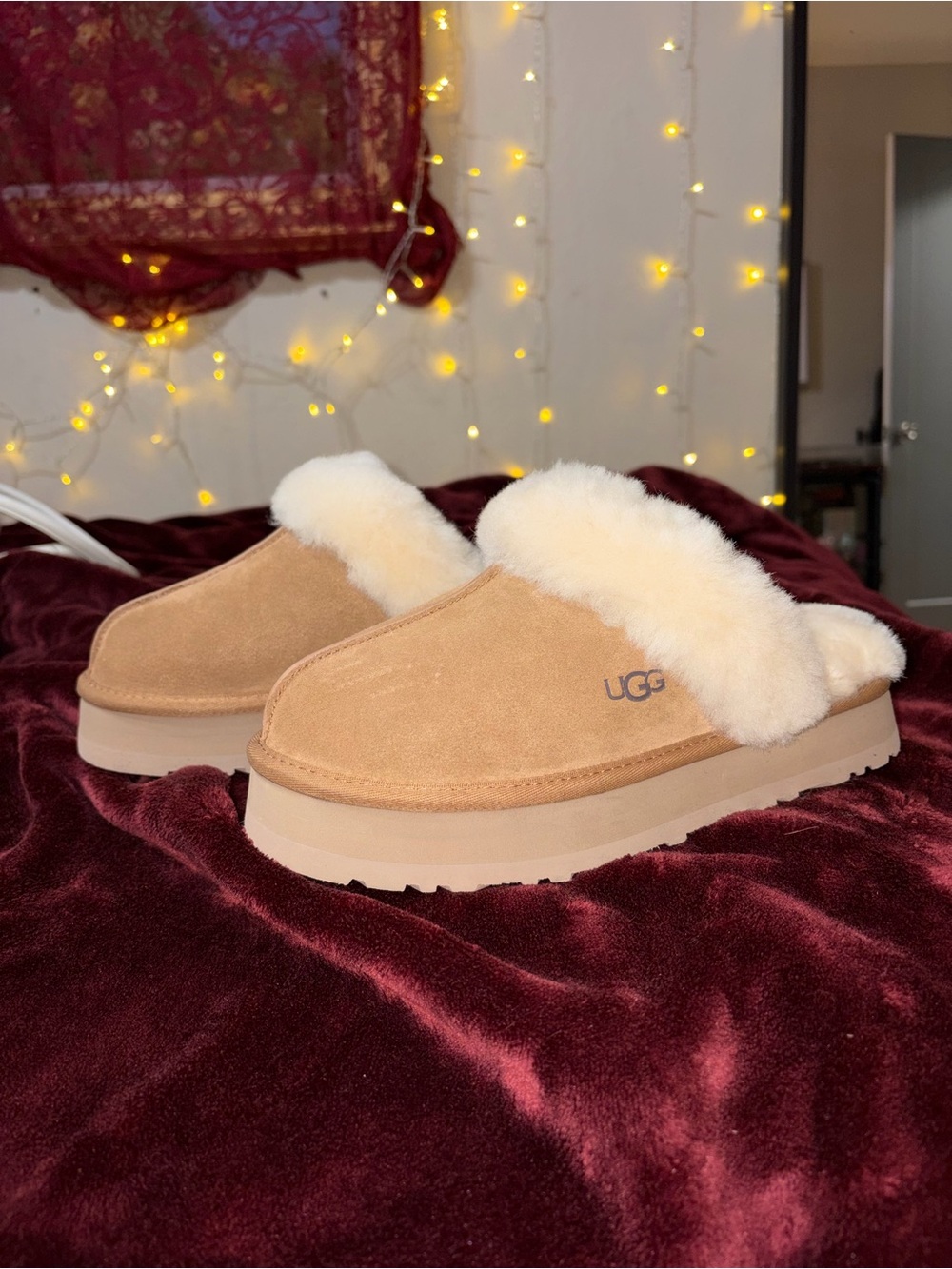 UGG Chestnut Shearling-Lined Slide Slipper